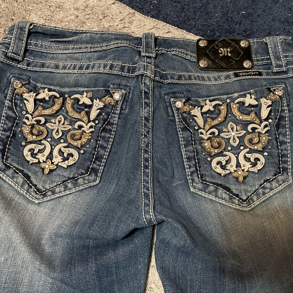 Miss Me size 30 capris